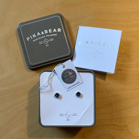 Pika and bear crystal earrings - Picture 1 of 3